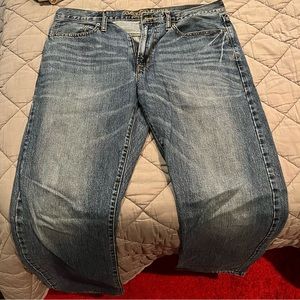 American Eagle relaxed straight jean 34x34